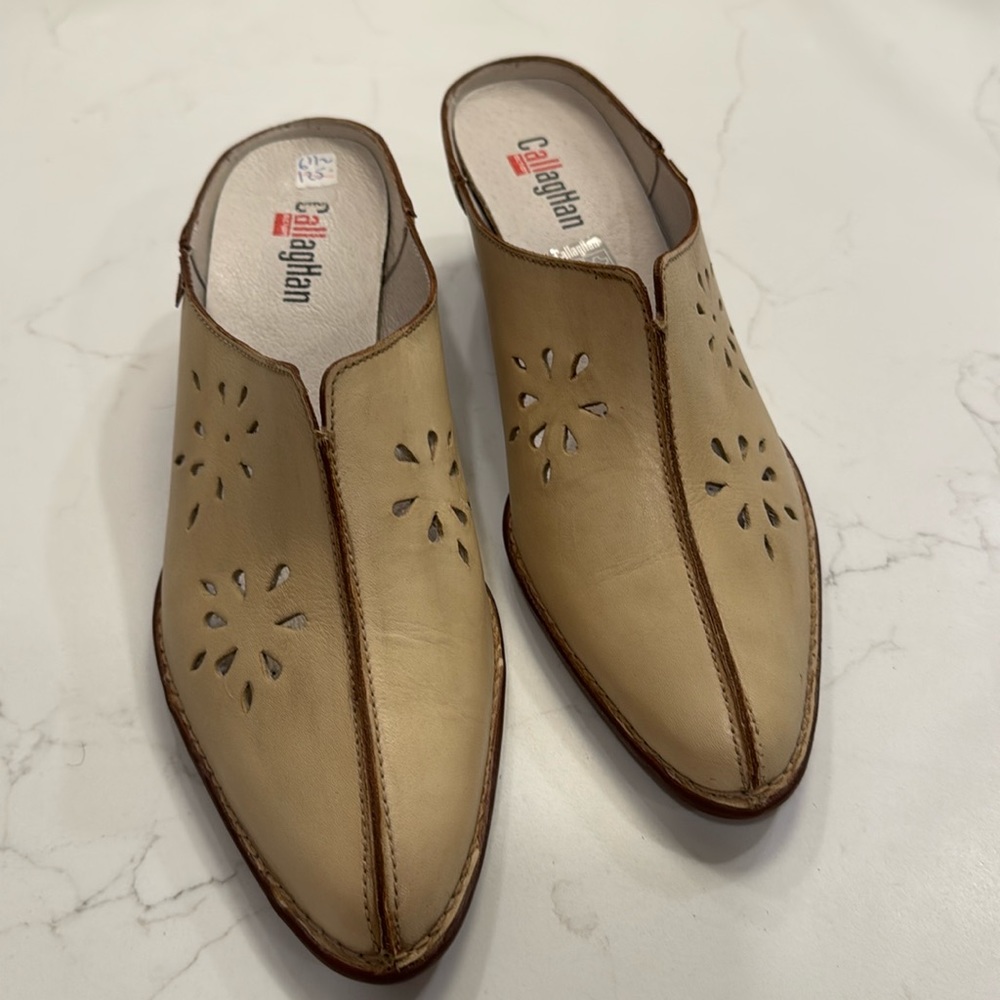 CallagHan Leather Shoes Size 6.5